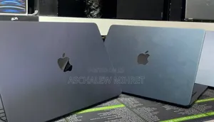 New Laptop Apple MacBook Air 2024 M3 13-inch 8GB Apple M3 SSD 256GB