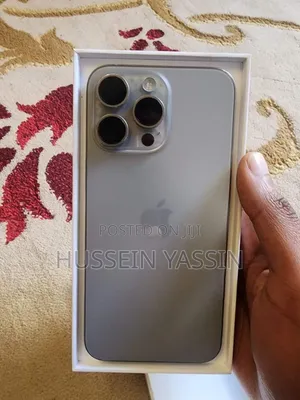 New Apple iPhone 15 Pro Max 256 GB Silver