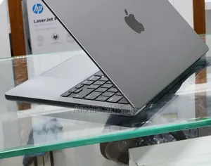 New Laptop Apple MacBook Pro M1 16GB Intel Core M SSD 512GB