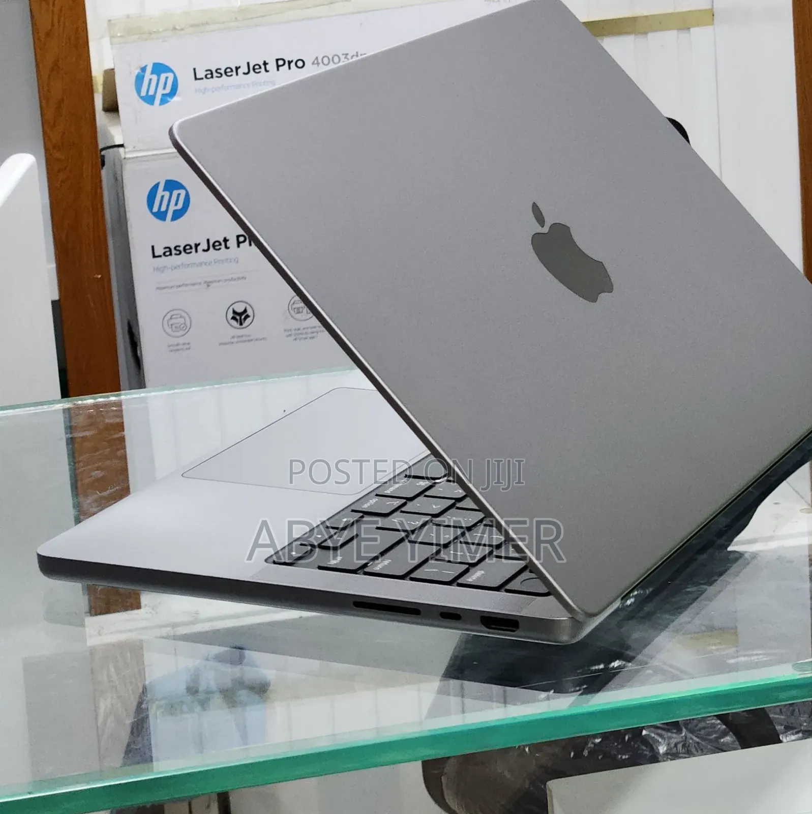 New Laptop Apple MacBook Pro M1 16GB Intel Core M SSD 512GB