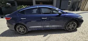 Hyundai Avante 2017 Black