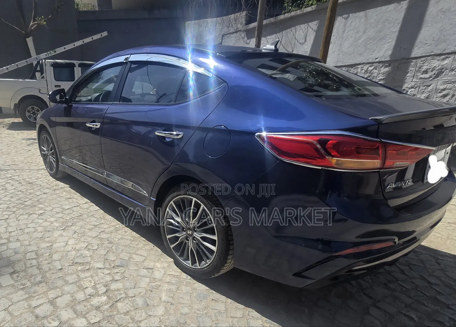 Hyundai Avante 2017 Black