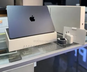 New Laptop Apple MacBook Air 2025 M4 13-inch 16GB Apple M4 SSD 512GB