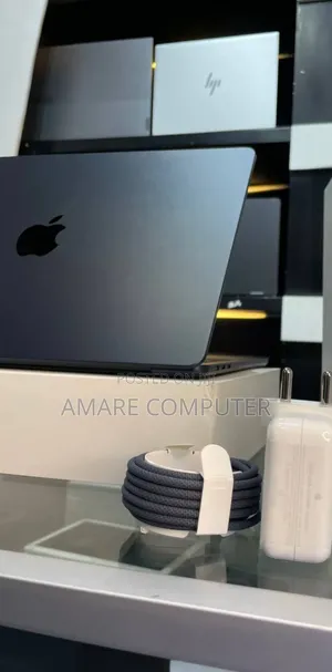 New Laptop Apple MacBook Air 2025 M4 13-inch 16GB Apple M4 SSD 512GB
