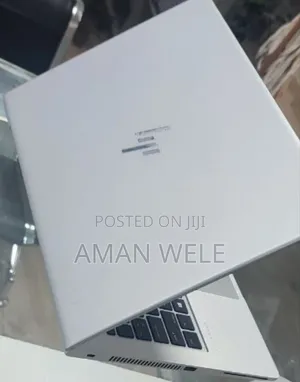 New Laptop HP EliteBook 830 G5 8GB Intel Core i9 SSD 512GB