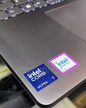 New Laptop Lenovo Yoga 7i 16GB Intel Core Ultra 7 SSD 1T