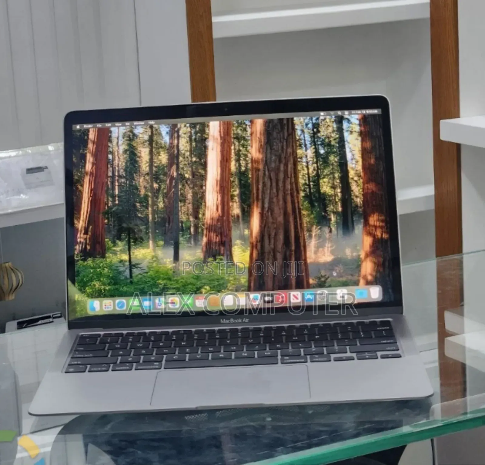 New Laptop Apple MacBook Air 2020 M1 16GB Apple M1 SSD 512GB