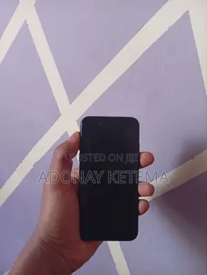 New Apple iPhone SE (2020) 64 GB Black