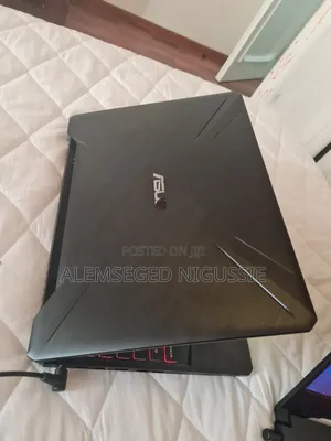 Laptop Asus TUF Gaming FX504 8GB AMD Ryzen 5 HDD+SSD 512GB