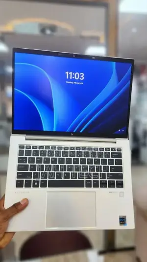 New Laptop HP EliteBook 840 G9 16GB Intel Core i7 SSD 512GB