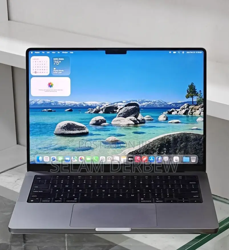 New Laptop Apple MacBook Pro 2023 M3 14-inch 8GB Apple M3 Pro SSD 512GB