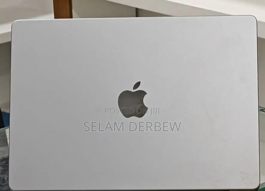 New Laptop Apple MacBook Pro 2023 M3 14-inch 8GB Apple M3 Pro SSD 512GB