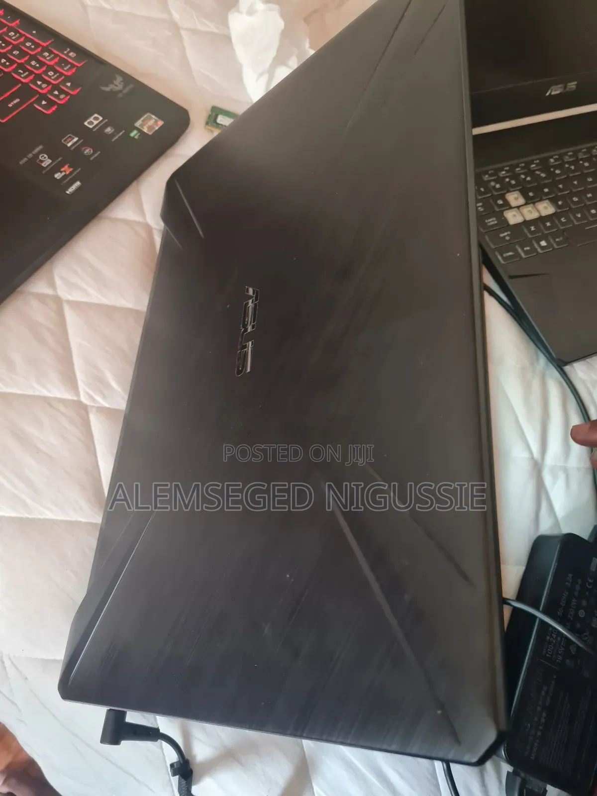 Laptop Asus TUF Gaming FX504 8GB AMD Ryzen 7 HDD+SSD 512GB