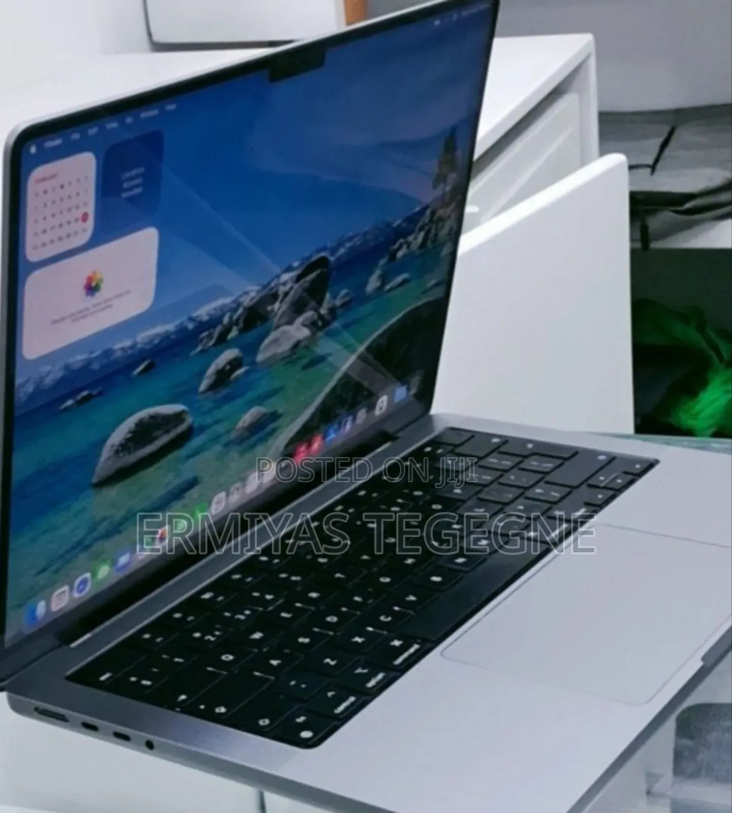 New Laptop Apple MacBook Pro M1 16GB Intel Core i5 SSD 512GB