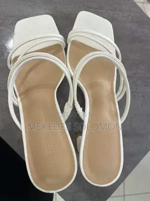 Girls Heel High Standard