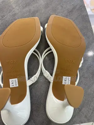 Girls Heel High Standard