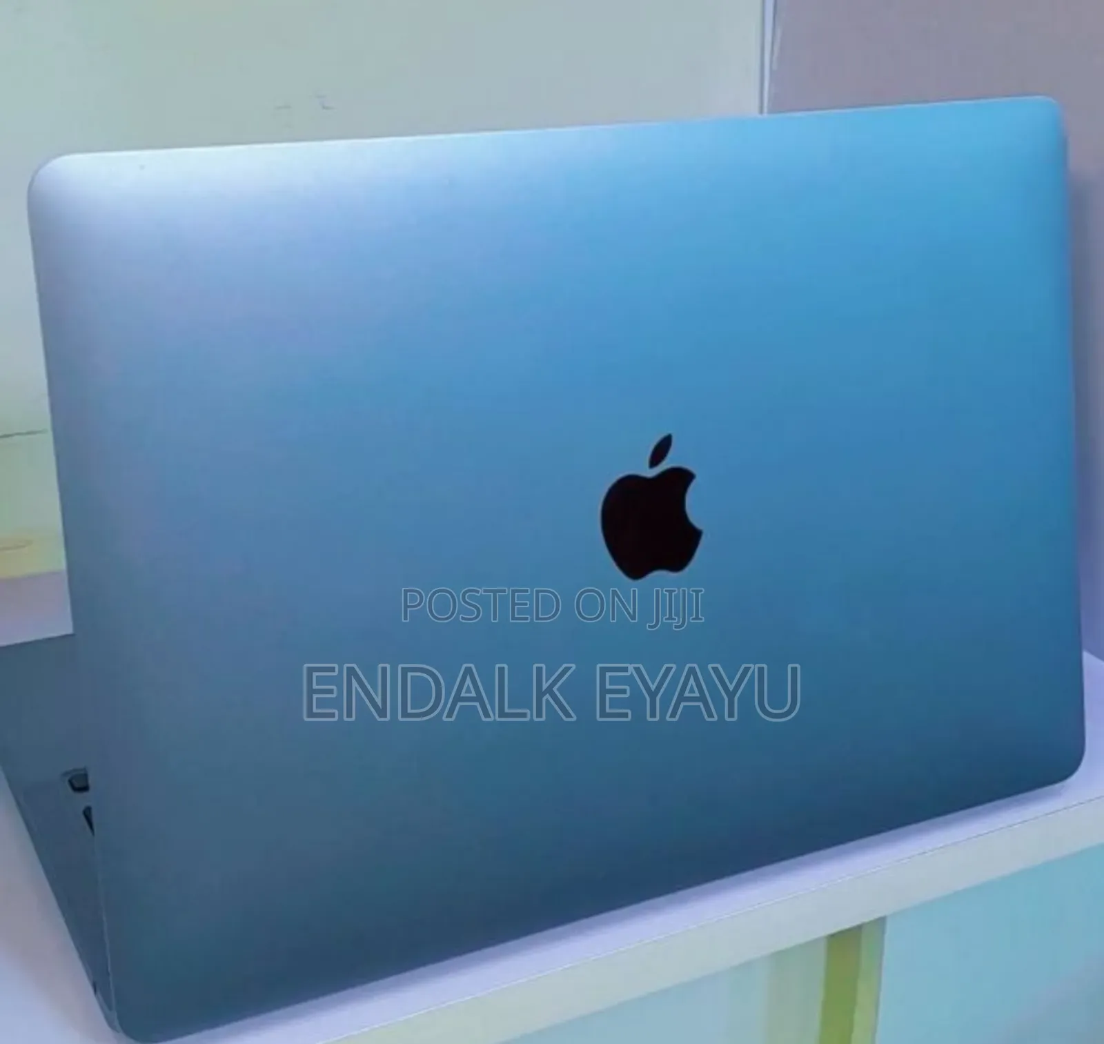 New Laptop Apple MacBook Pro M1 8GB Apple M1 Pro SSD 256GB