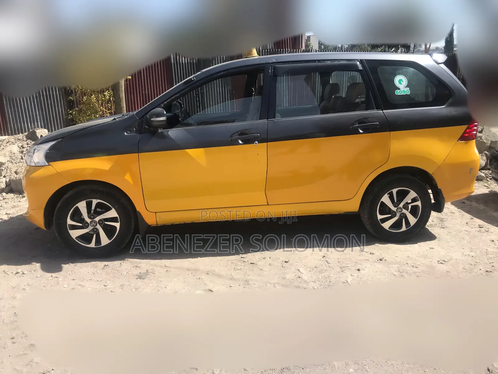 Toyota Avanza 2016 Yellow