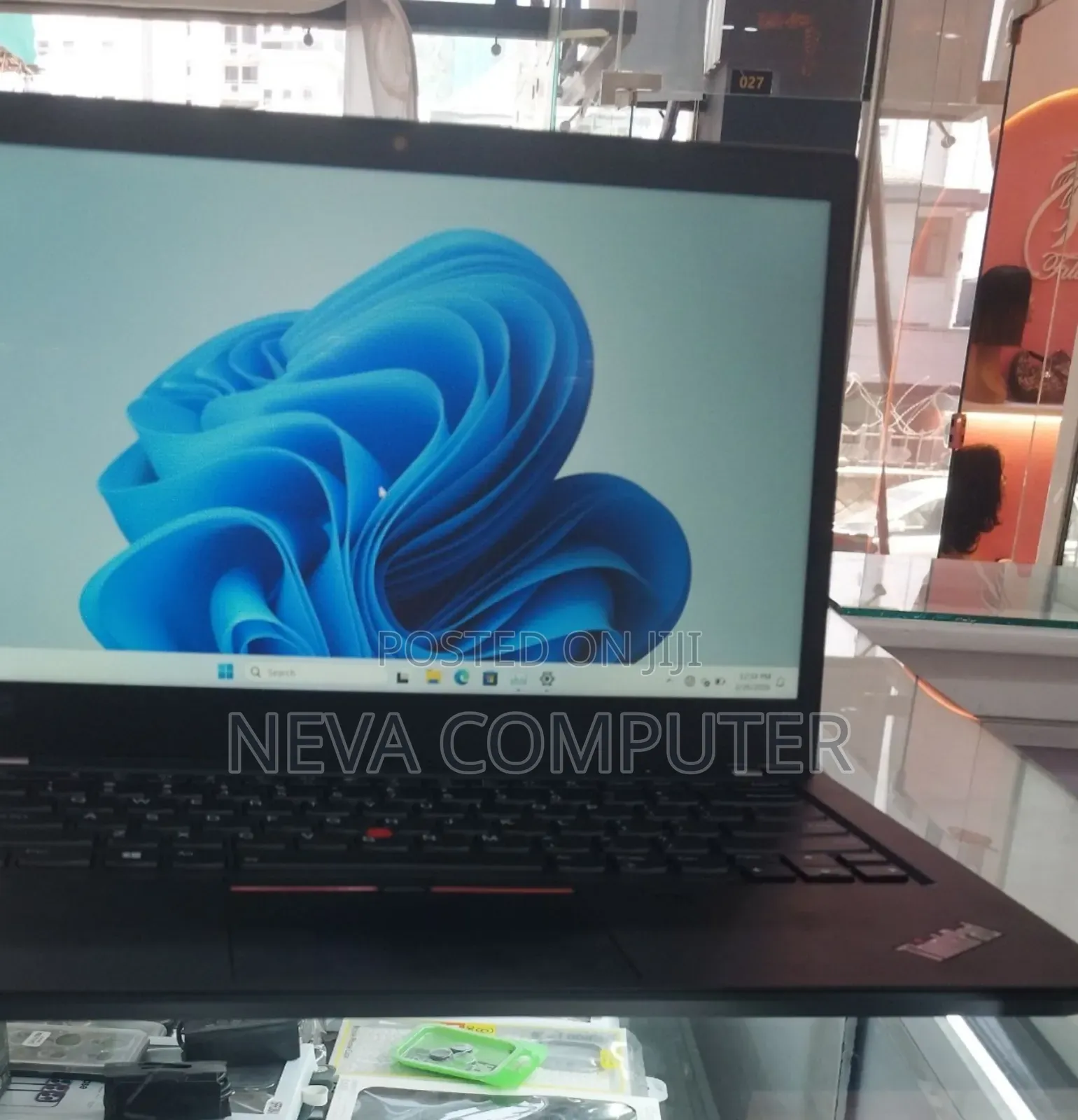 New Laptop Lenovo ThinkPad T14 16GB Intel Core i7 SSD 512GB