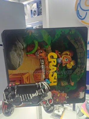 Playstation 4 Slim Custom የተደረገ