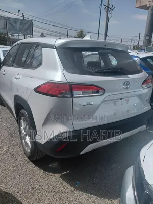 New Toyota Corolla Cross Hybrid XSE AWD 2025 White