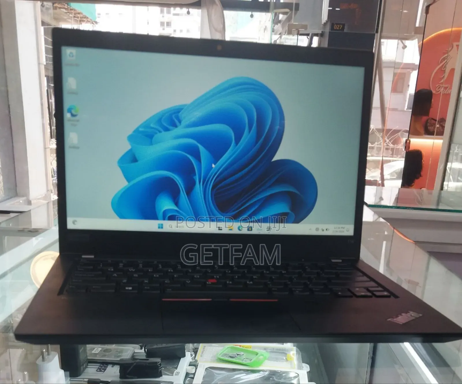 New Laptop Lenovo ThinkPad T14 16GB Intel Core i7 SSD 512GB