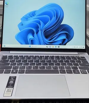 New Laptop Lenovo Ideapad 3 16GB Intel Core i5 SSD 512GB