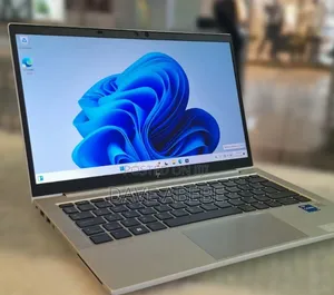 New Laptop HP EliteBook 840 G8 16GB Intel Core i5 SSD 512GB