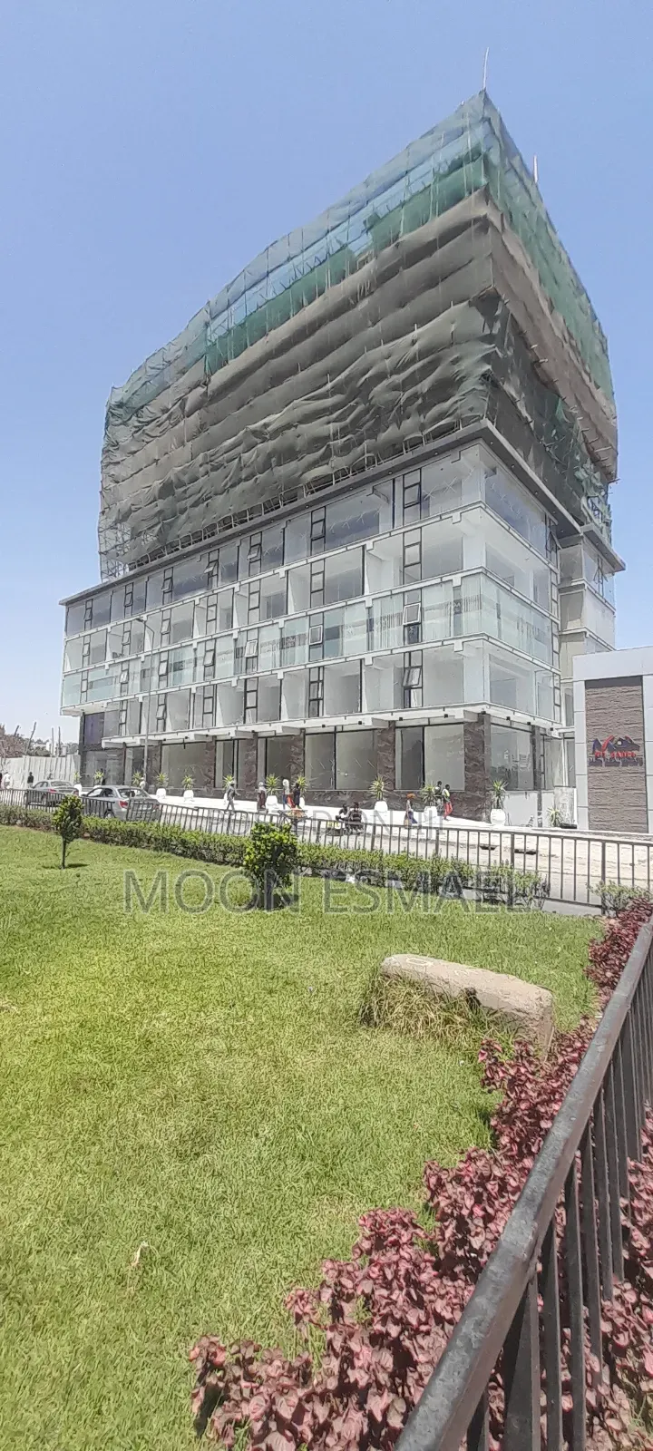 1bdrm Apartment in Mon Real Estate, Kolfe Keranio for sale