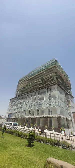 1bdrm Apartment in Mon Real Estate, Kolfe Keranio for sale