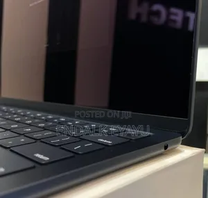 New Laptop Apple MacBook Air 16GB Apple M4 SSD 512GB