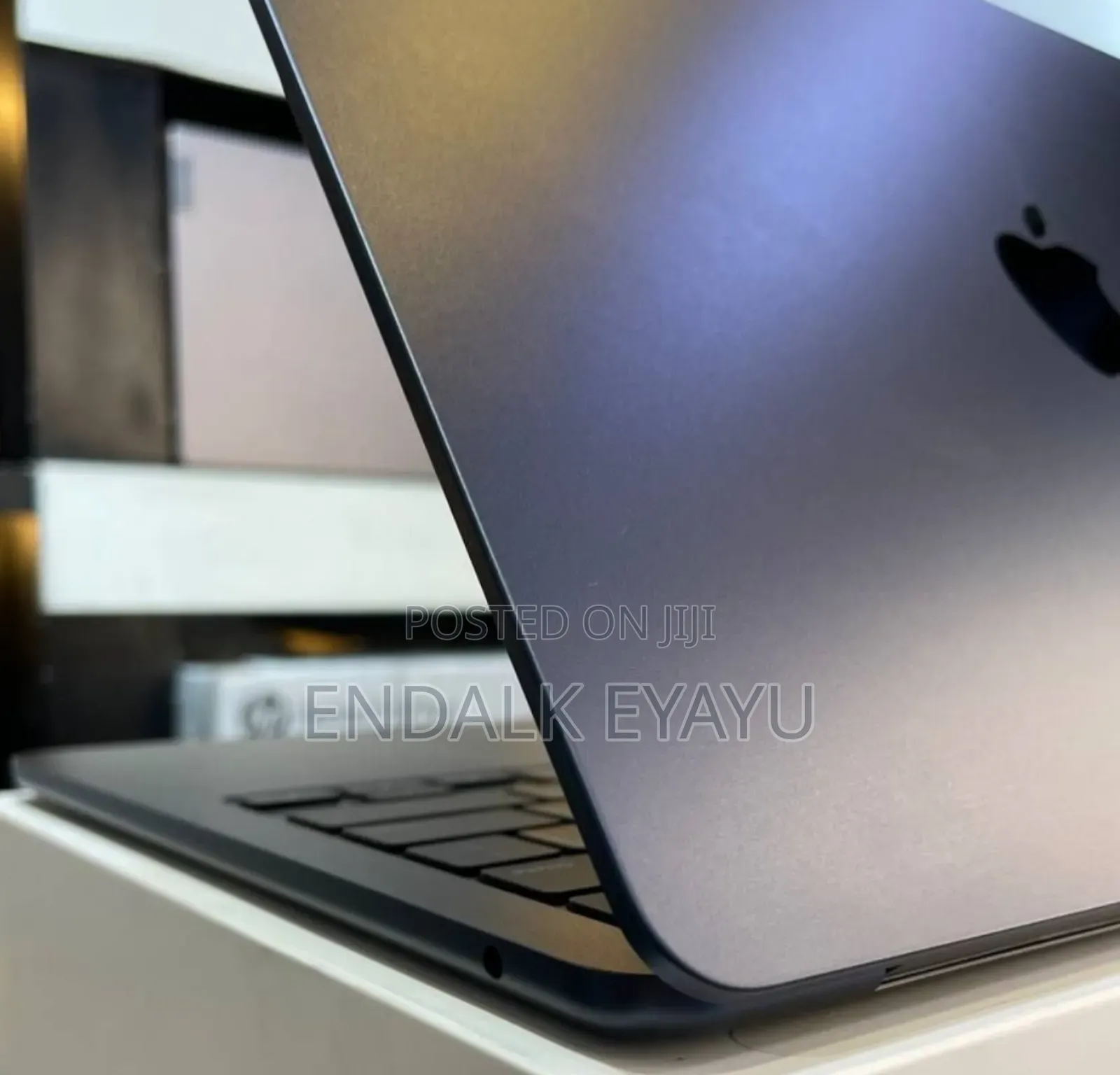 New Laptop Apple MacBook Air 16GB Apple M4 SSD 512GB