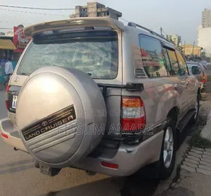 Toyota Land Cruiser 2006 Silver