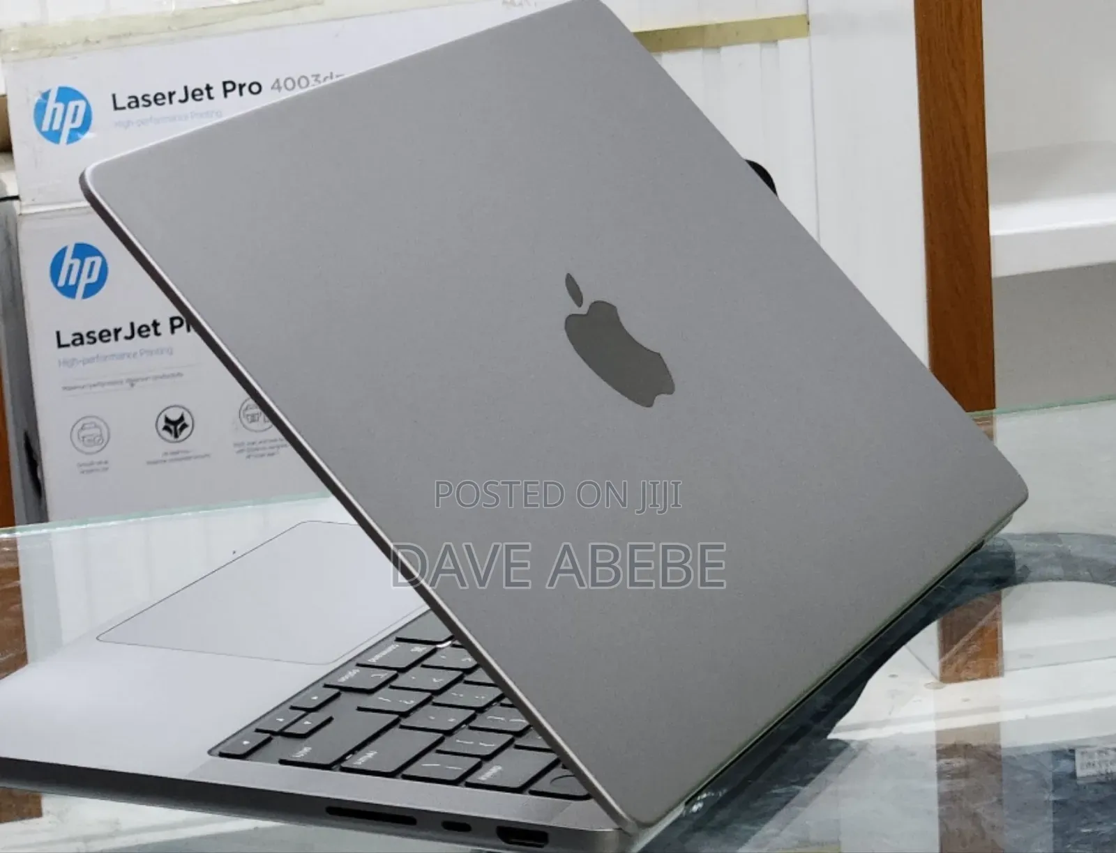 New Laptop Apple MacBook Pro M1 16GB Apple M1 Pro SSD 512GB