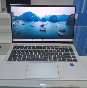 New Laptop HP 32GB Intel Core i7 SSD 512GB