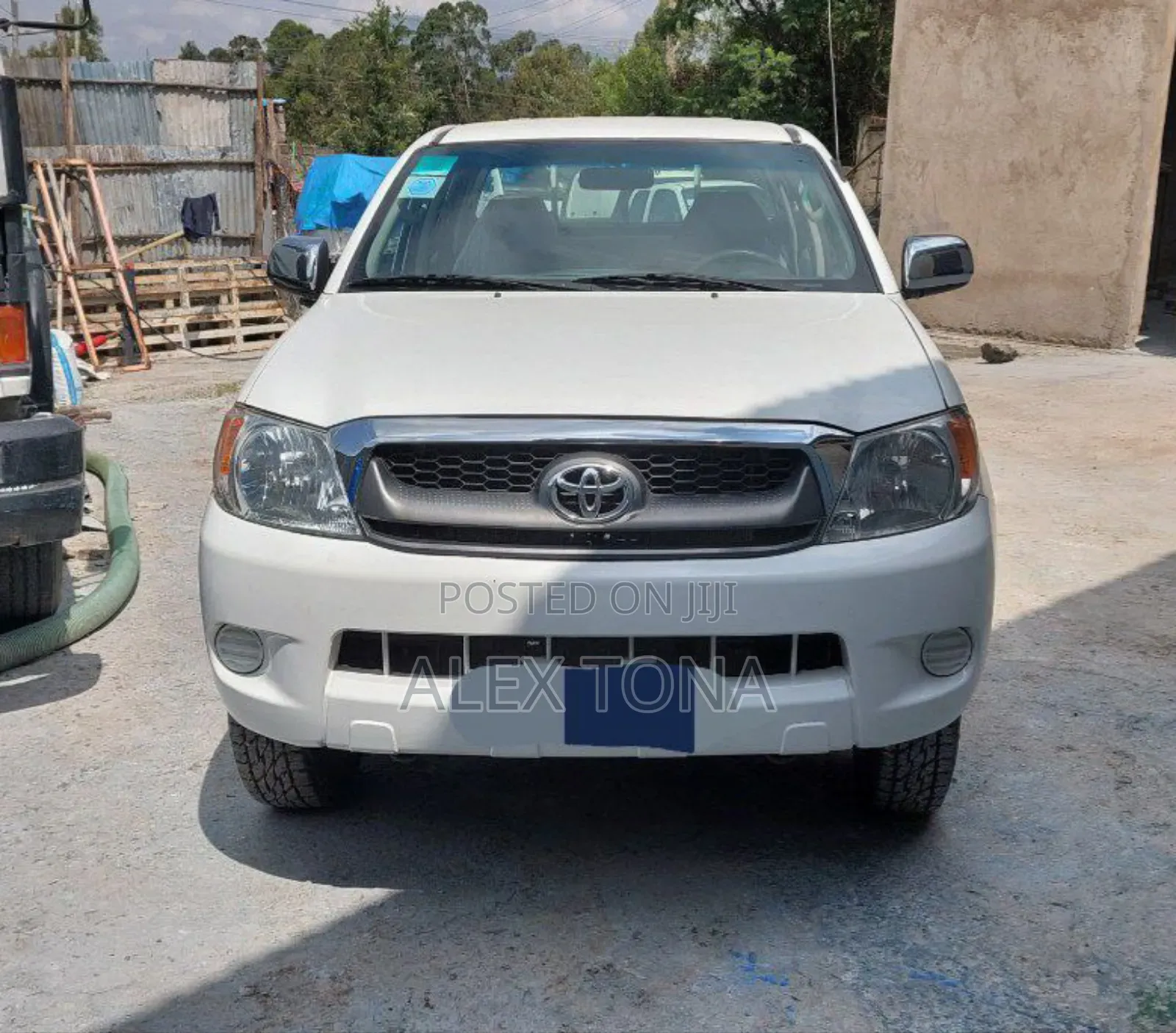 Toyota Hilux 2008 White