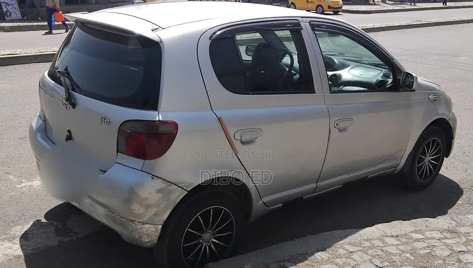 Toyota Vitz 1999 Silver