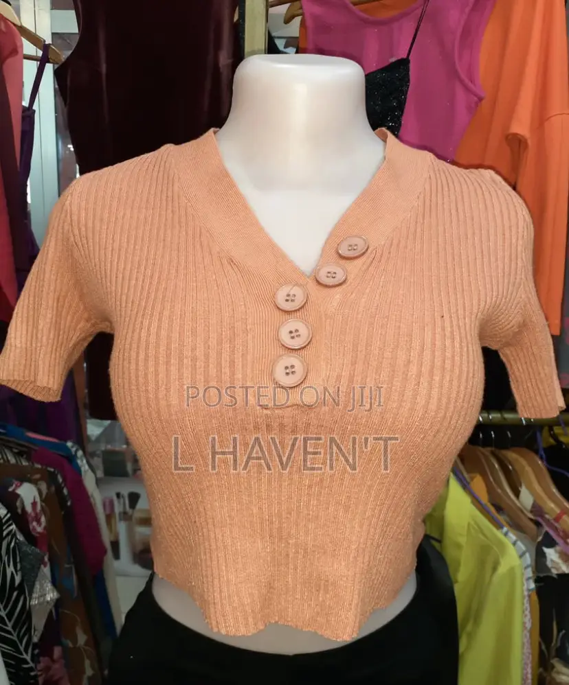 Crop Top (Discount )