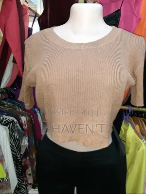 Crop Top (Discount )