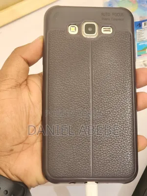 Samsung Galaxy J7 16 GB Gold