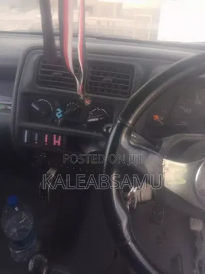 Suzuki Every Wagon 2005 White