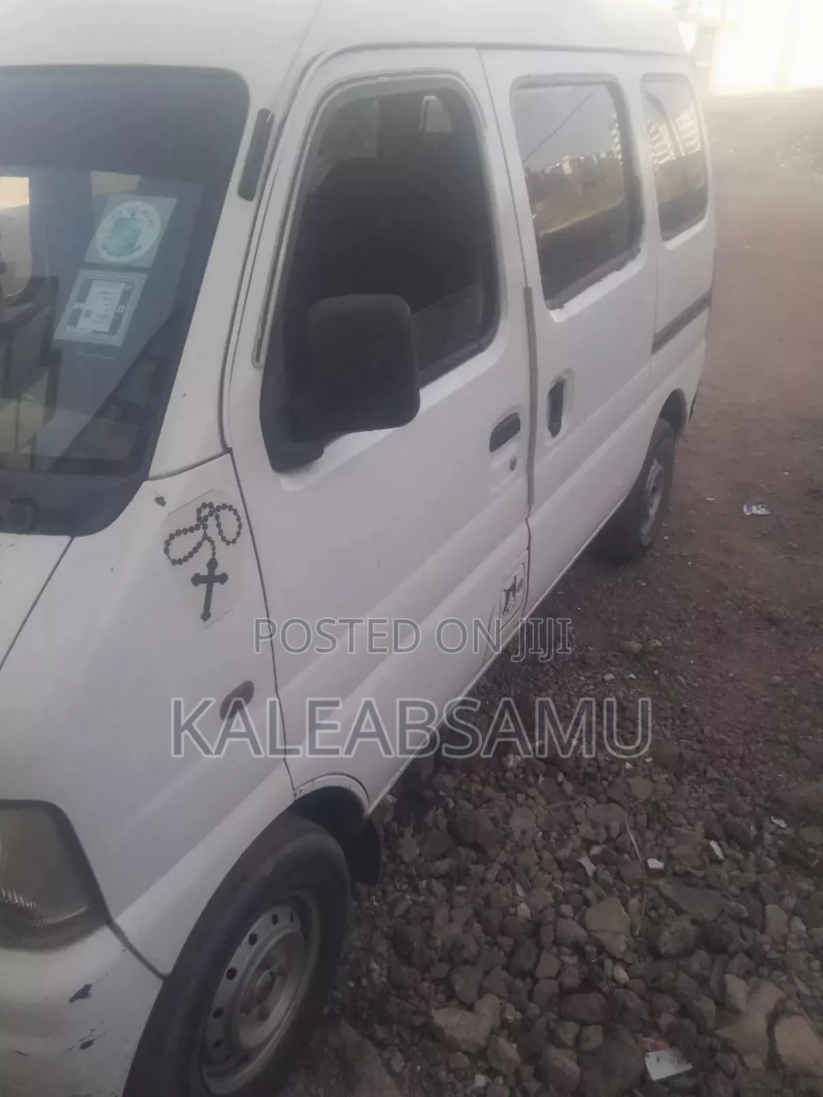 Suzuki Every Wagon 2005 White