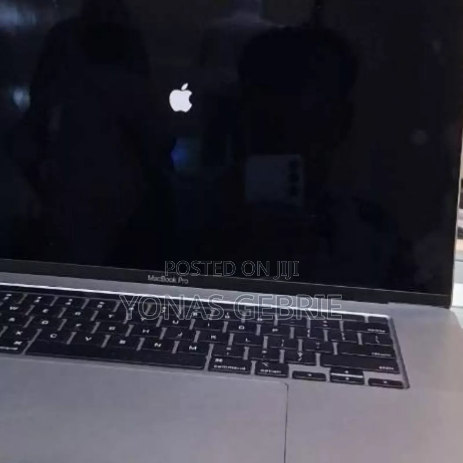 New Laptop Apple MacBook 32GB Intel Core i9 SSD 512GB