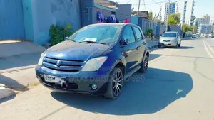 Toyota IST 2002 Blue