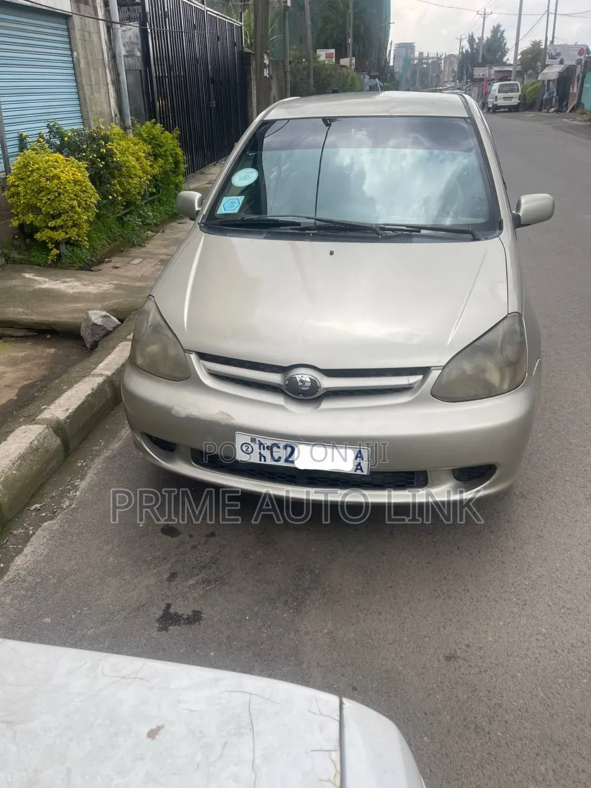 Toyota Platz 2005 Silver