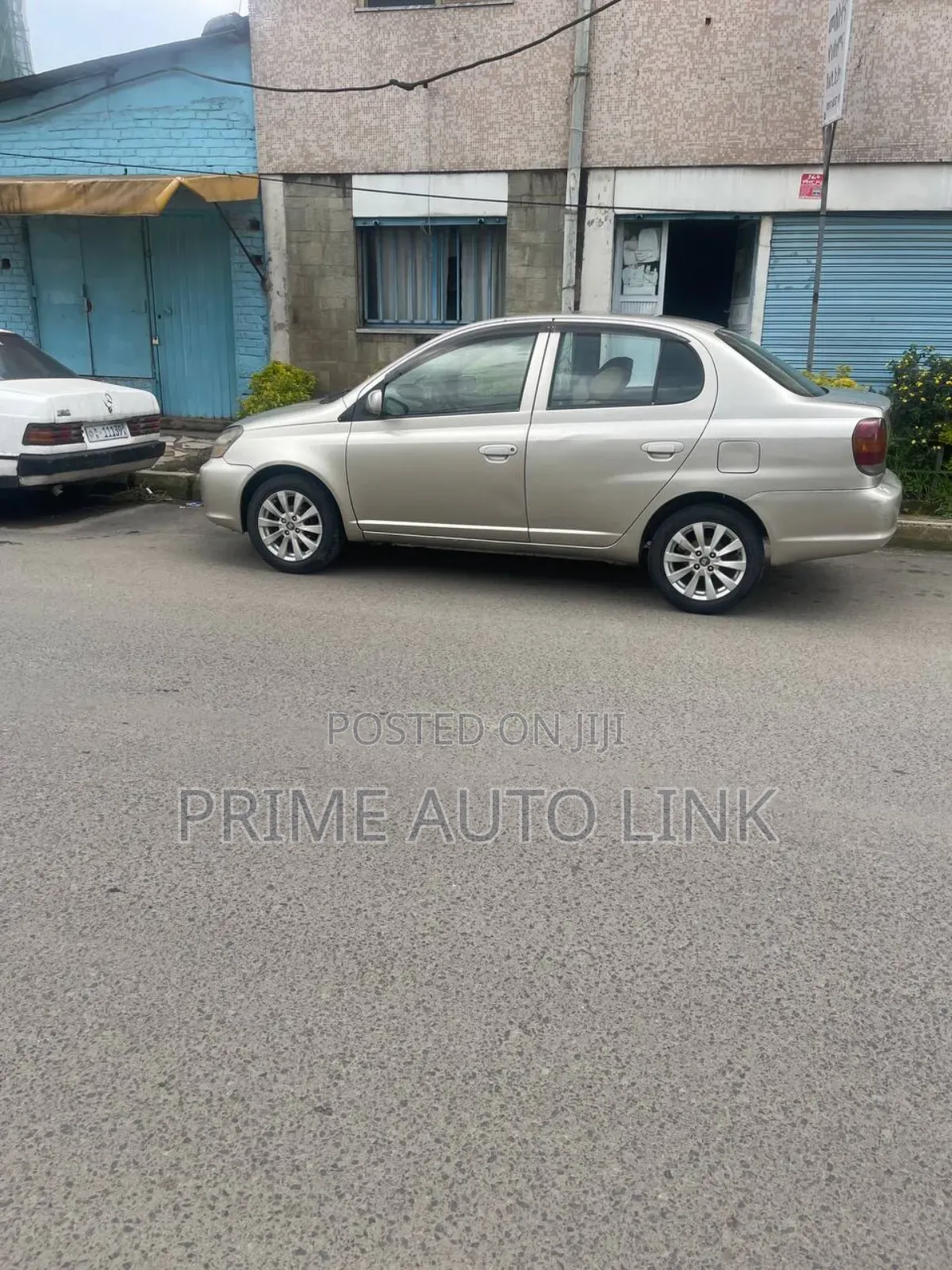 Toyota Platz 2005 Silver