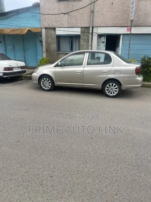 Toyota Platz 2005 Silver