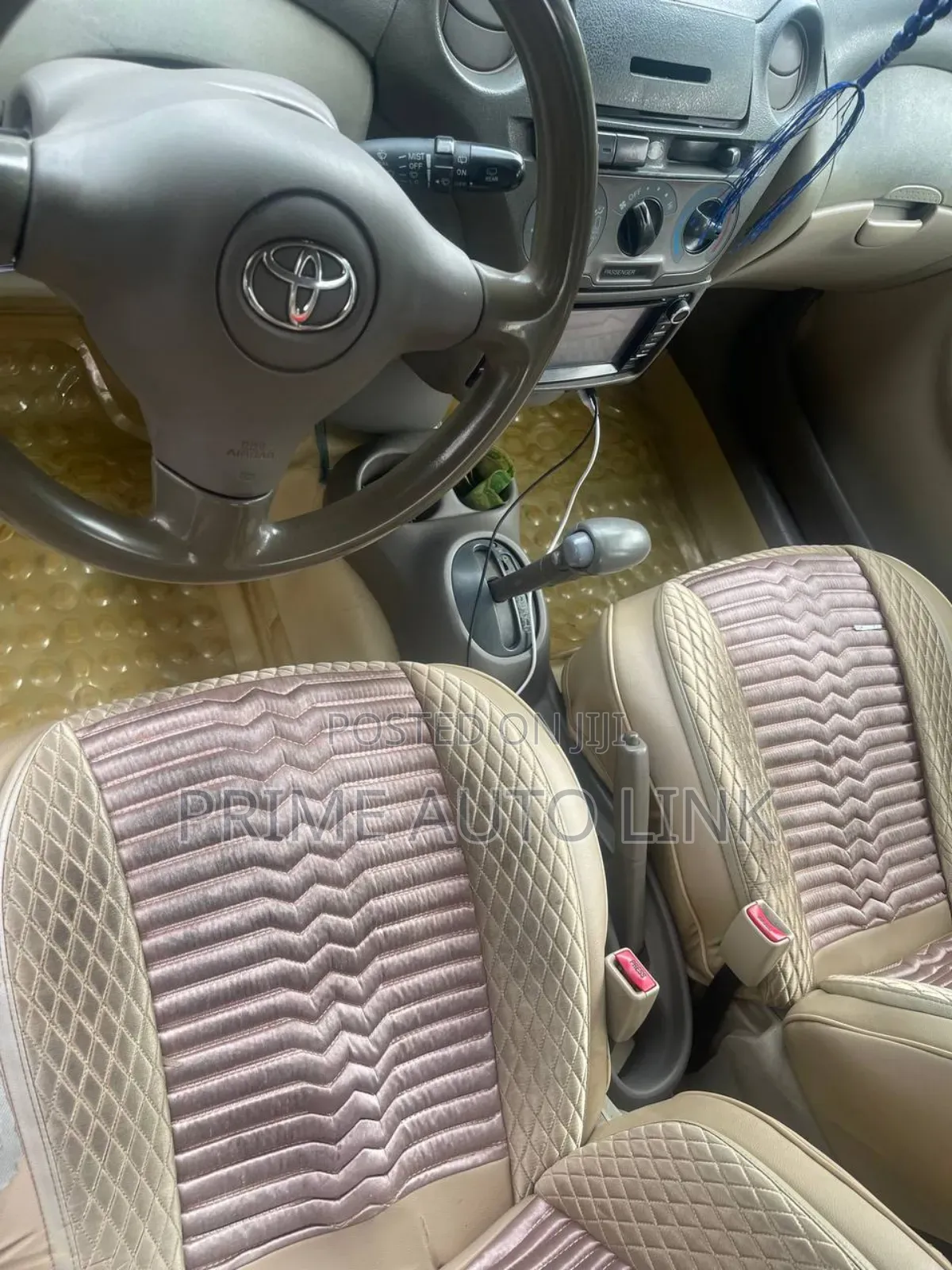 Toyota Platz 2005 Silver