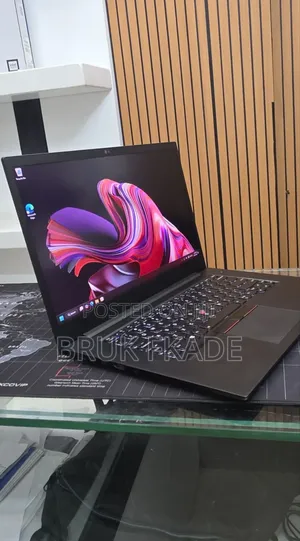 New Laptop Lenovo ThinkPad X1 16GB Intel Core i9 SSD 512GB