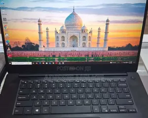 New Laptop Dell Precision 5540 16GB Intel Core i9 SSD 256GB